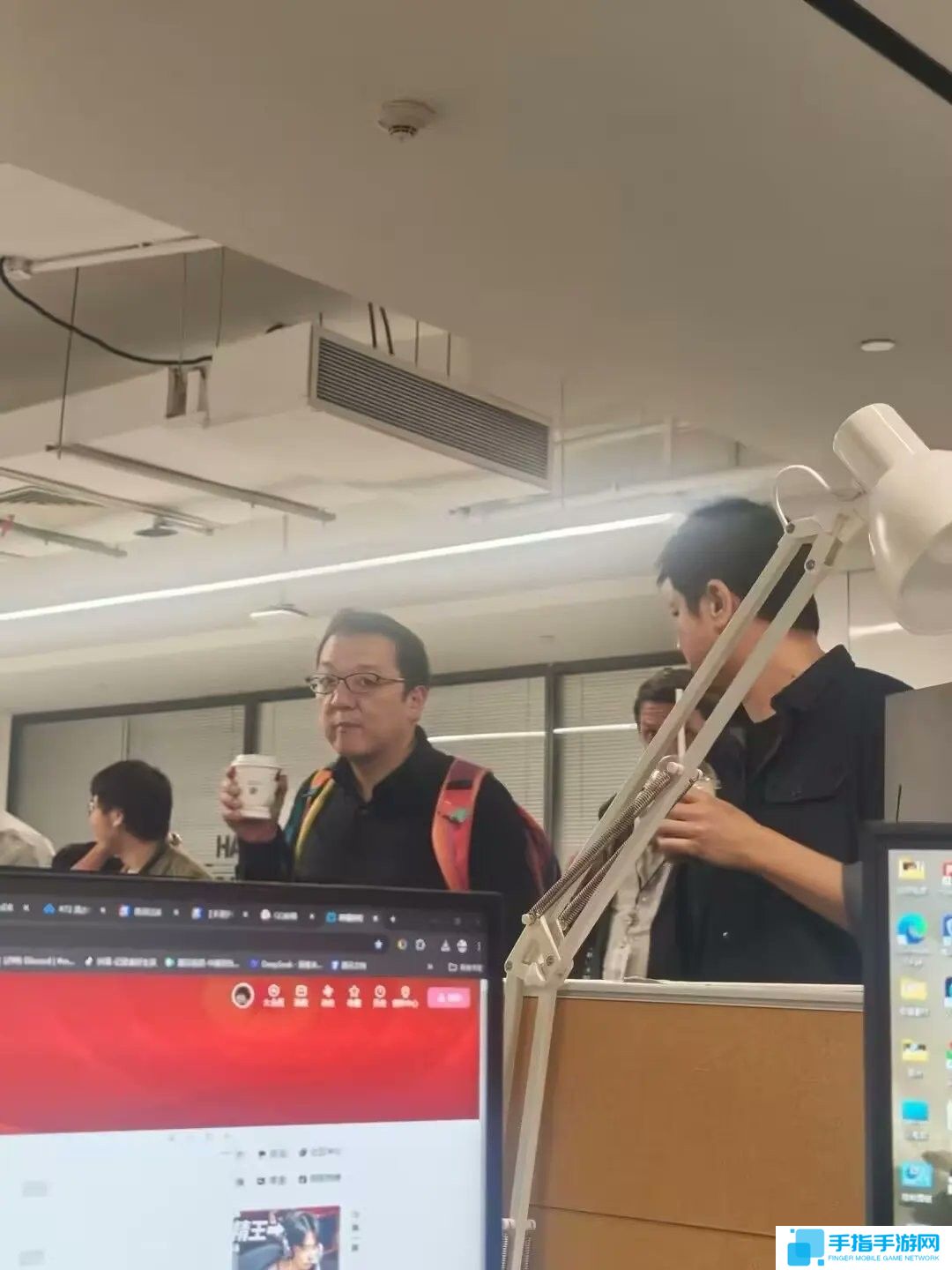 《艾尔登法环》手游要来？宫崎英高现身腾讯大楼