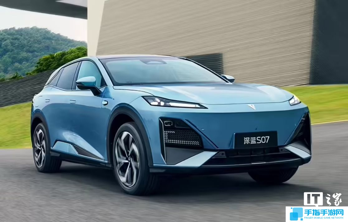 长安汽车召开欧洲品牌发布会，三大品牌九款车型亮相