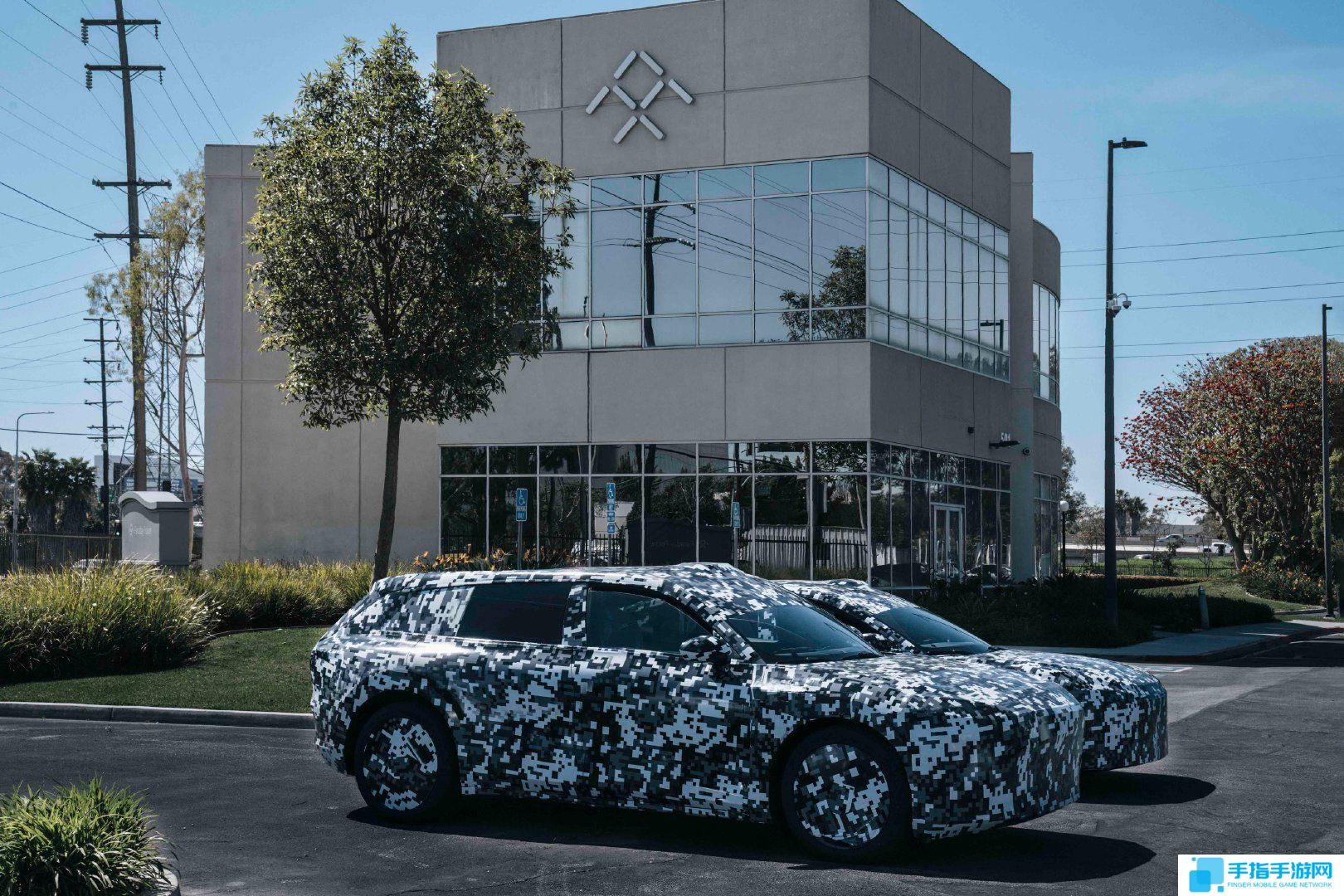 法拉第未来中国首批 FX 6 原型车抵达美国总部，将开启 ADAS 等系列测试