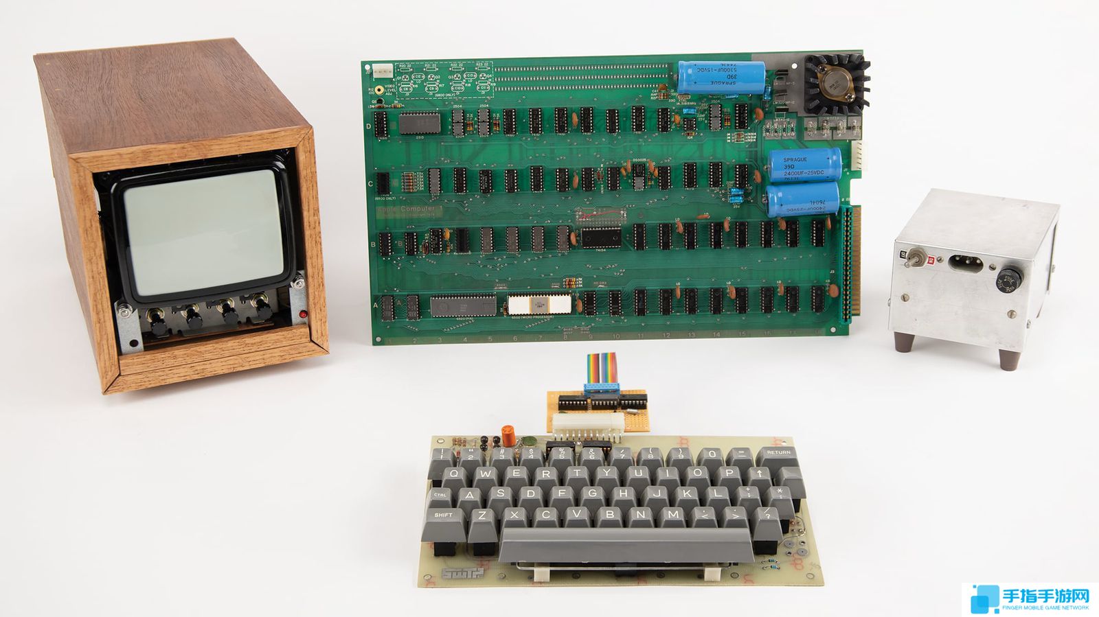 苹果首款电脑 Apple-1 再掀拍卖热潮，成交价达 37.5 万美元