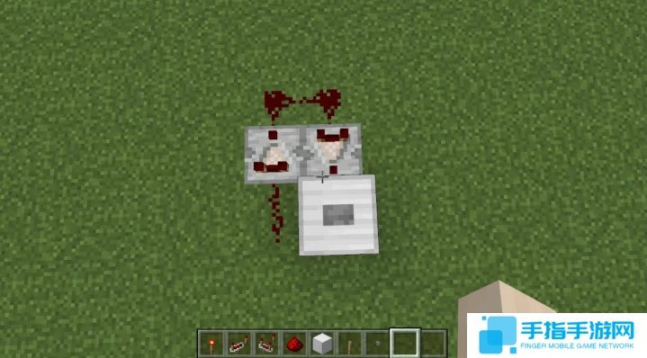 我的世界比较器时钟怎么做