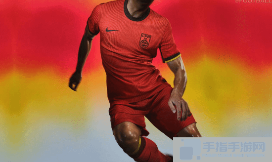 国足球员向现场球迷致歉：我们下半场占据了绝对主动