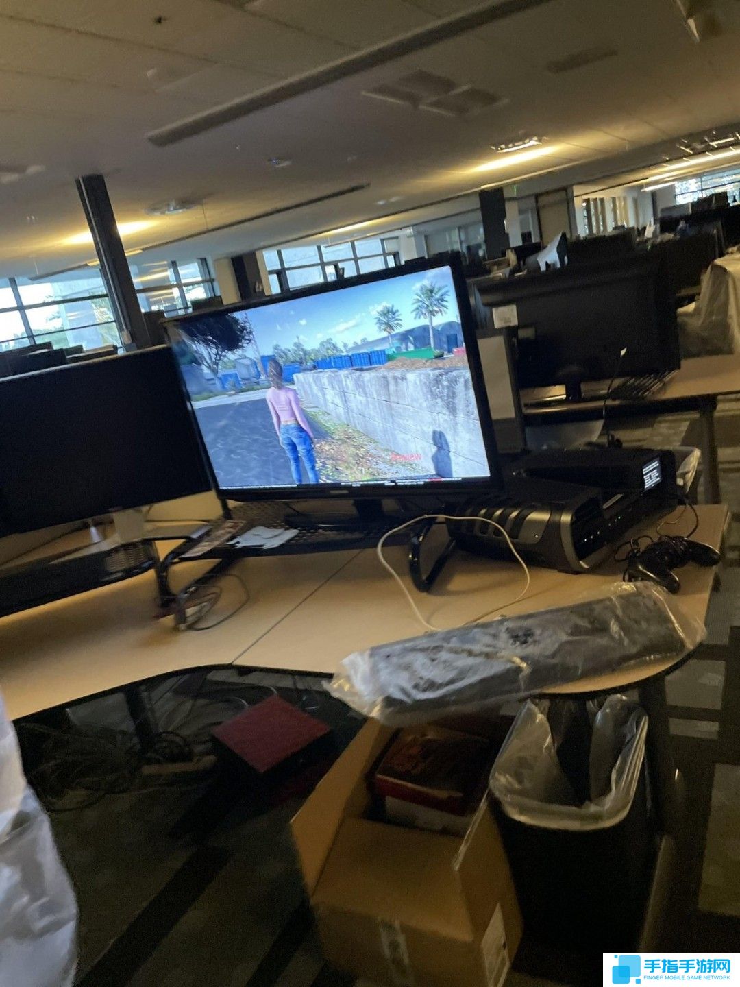 《GTA6》早期画面疑似被清洁工泄露 女主角亮相