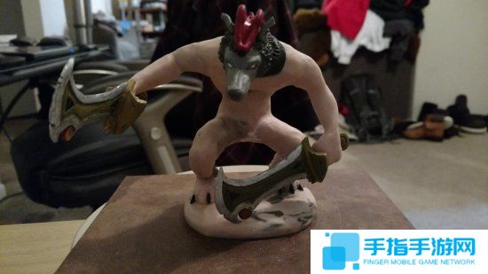 狼人狂徒贼栩栩如生 《魔兽世界》玩家自制雕像