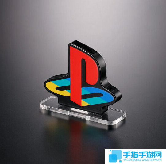 万代推出全新PS水晶立标 轻按发出经典PS启动音效