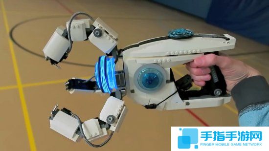 玩家打造《守望先锋》秩序之光武器 素材竟是乐高玩具